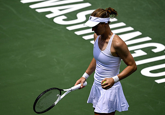  佩古拉北美硬地爆发，多伦多站斩获生涯首冠