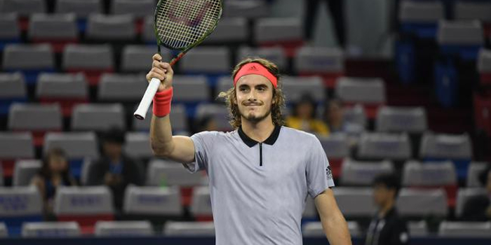  西西帕斯单反绝技频现，力克强敌晋级八强